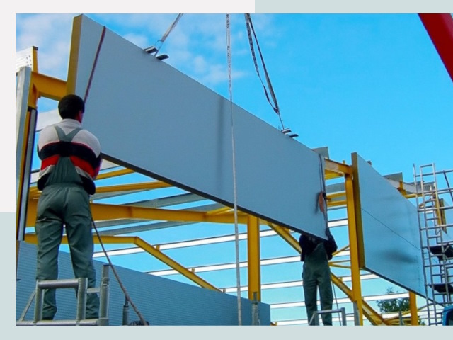 Монтаж сэндвич-панелей в Елабуге от 608 руб.