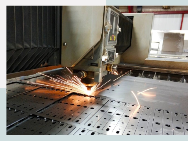 Лазерная резка металла в Елабуге от 608 руб.